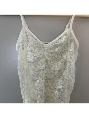 White lace cami top with floral pattern